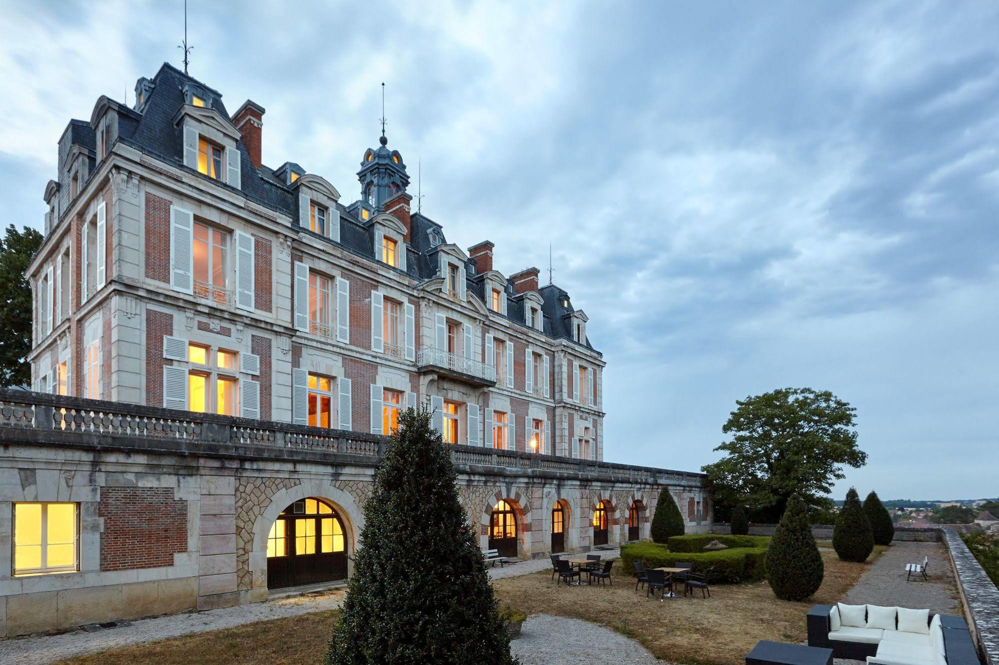 Château Saint-Michel - Cercle des Grands Crus Rully  Extérieur photo